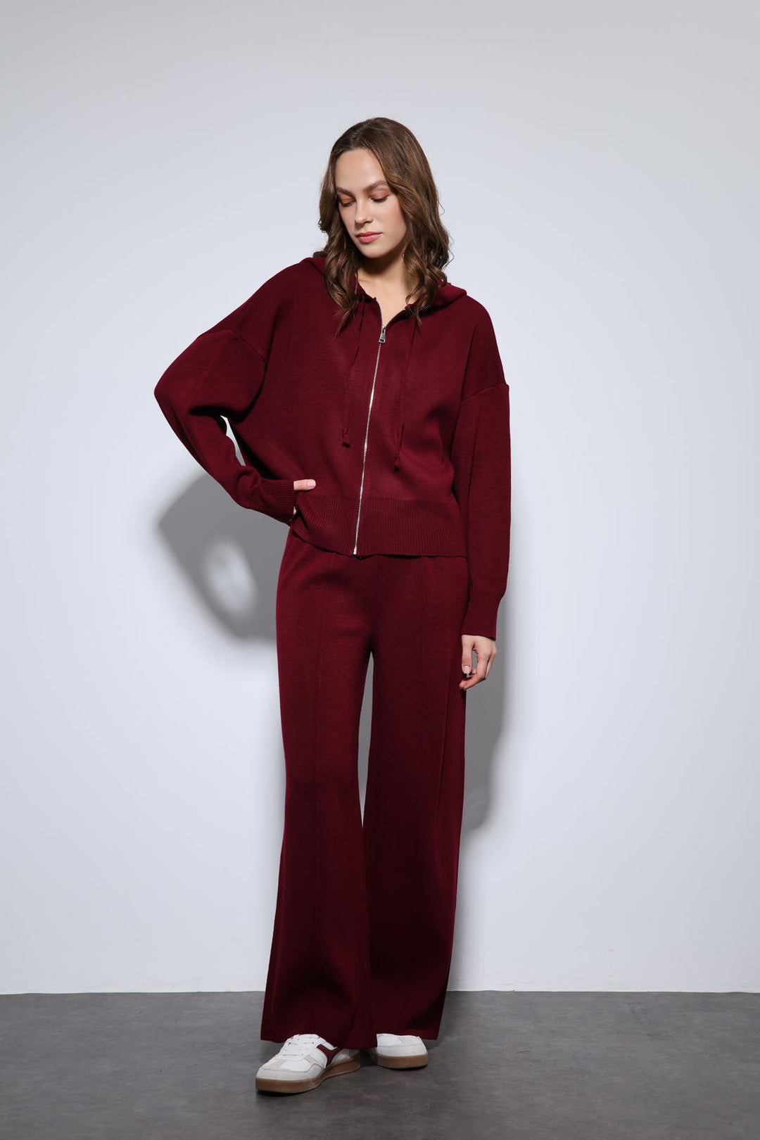 ANT Antioch Bordo Kapüşonlu Üst ve Geniş Paça Triko Takım - Gummersbach