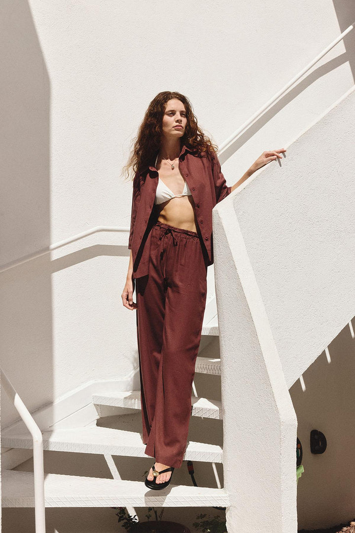 ANT Antioch Burgundy Corduroy Blend Women's Pants - Famalicão