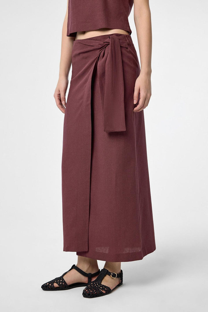 ANT Antioch Red Corduroy Belted Women's Skirt - Bilbao