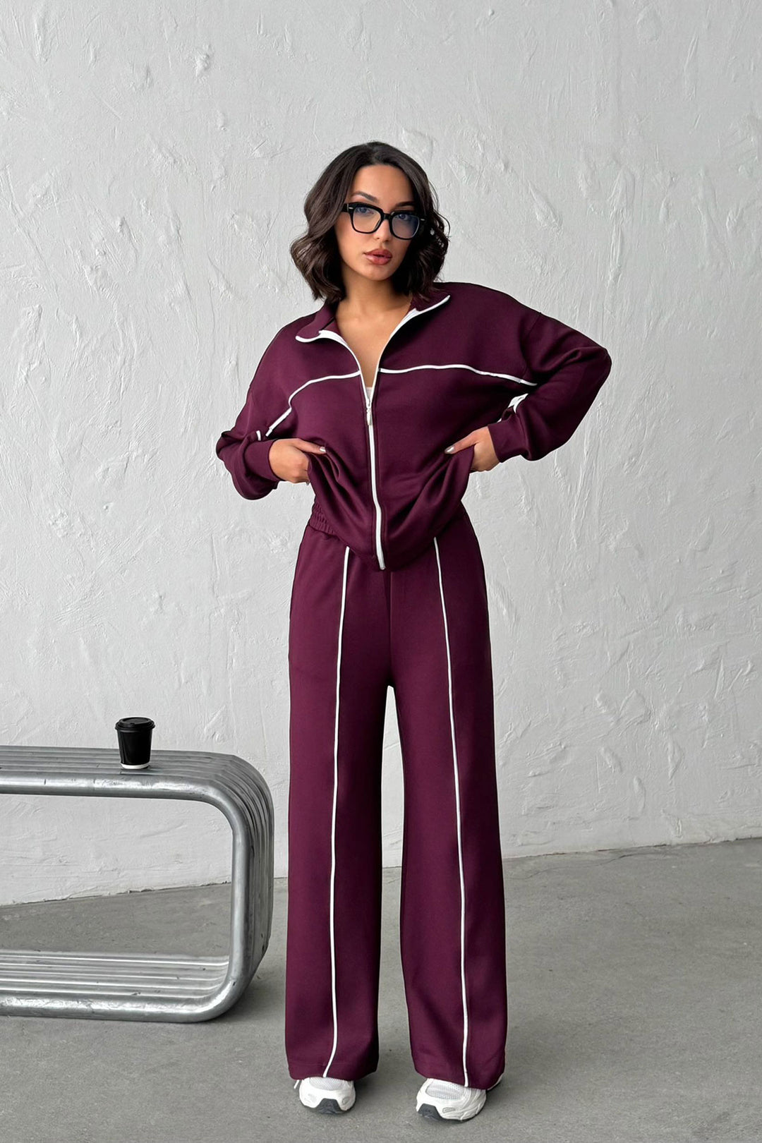 Burgundy Soft Textured Palazzo Pants and Zippered Sweatshirt Set BCHN-25261024 - Oraiókastro