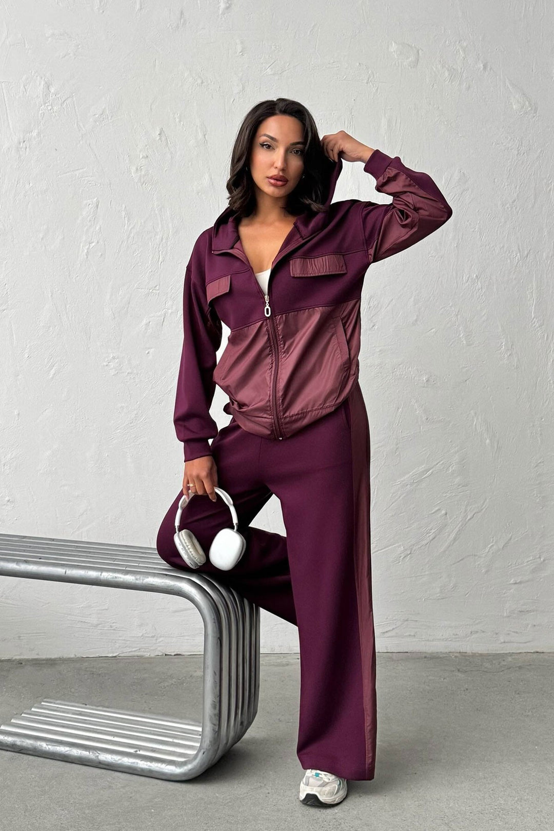 Bordo Yumuşak Dokulu Garnili Kapüşonlu Sweatshirt Ve Pantolon Alt Üst Takım BCHN-25261023 - Etterbeek
