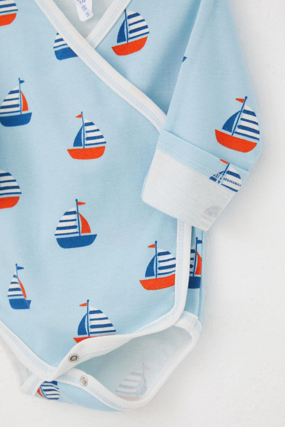 BRE Breeze Baby Boy Snap Bodysuit 3-Pack Sailboat Pattern with Built-in Mittens 0-6 Months, Light Blue - Oranienburg