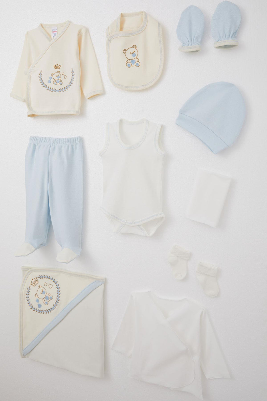 ملابس مستشفى BRE Breeze Baby Boy Hospital مكونة من 10 قطع King Bear مطرزة 0-3 أشهر، إكرو - ساحل النخيل
