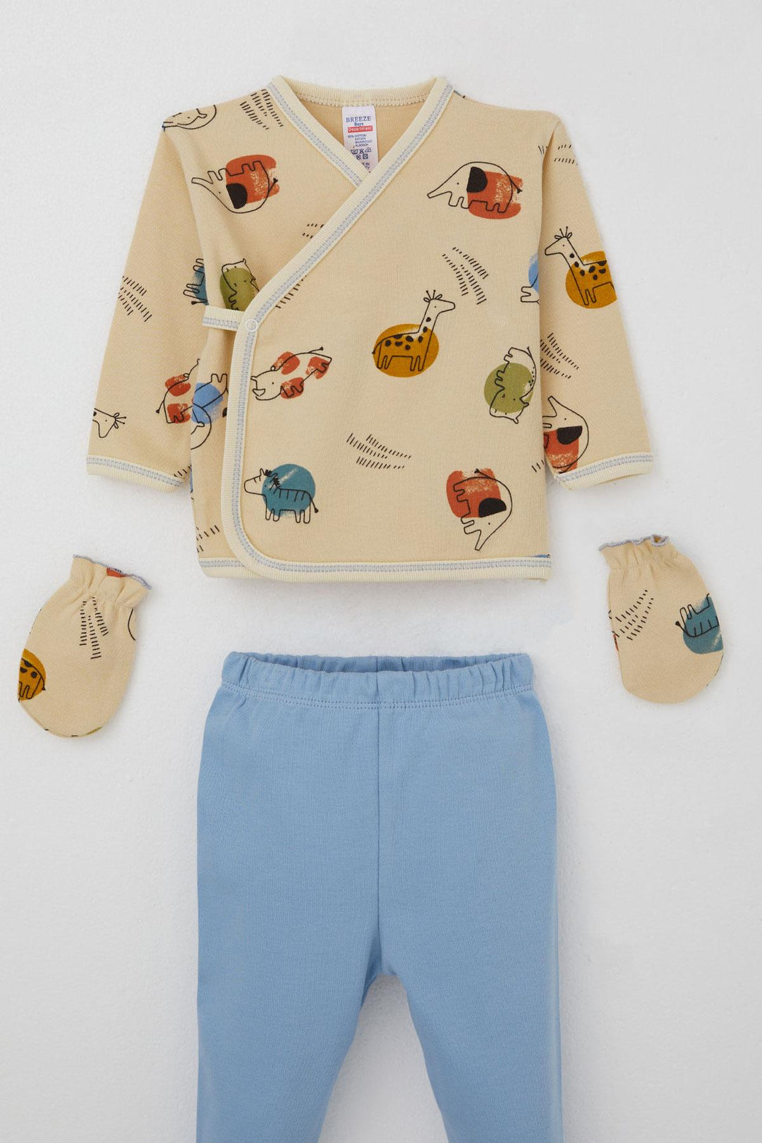 BRE Breeze Baby Boy Hospital Outfit 5-Piece Cute Animals Patterned 0-3 Months, Beige - Zacatecas