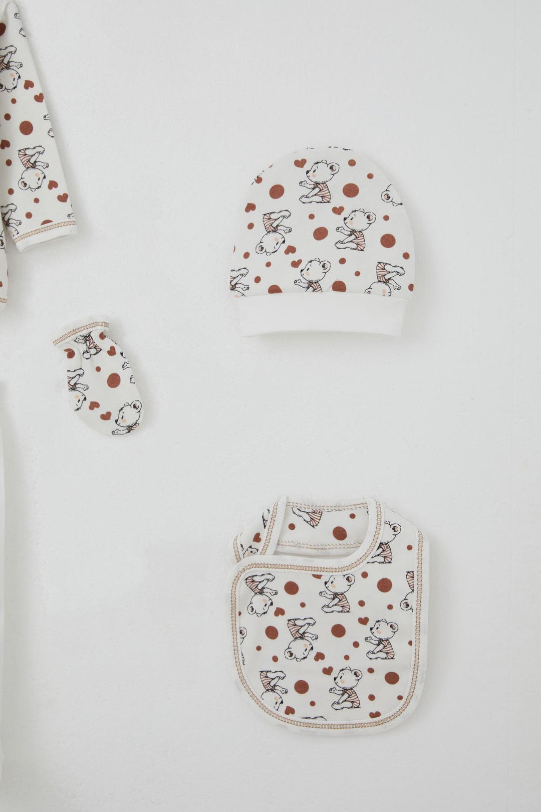 BRE Breeze Baby Boy Hospital Outfit 5 Piece Cute Baby Bear Patterned 0-3 Months, White - Fayetteville