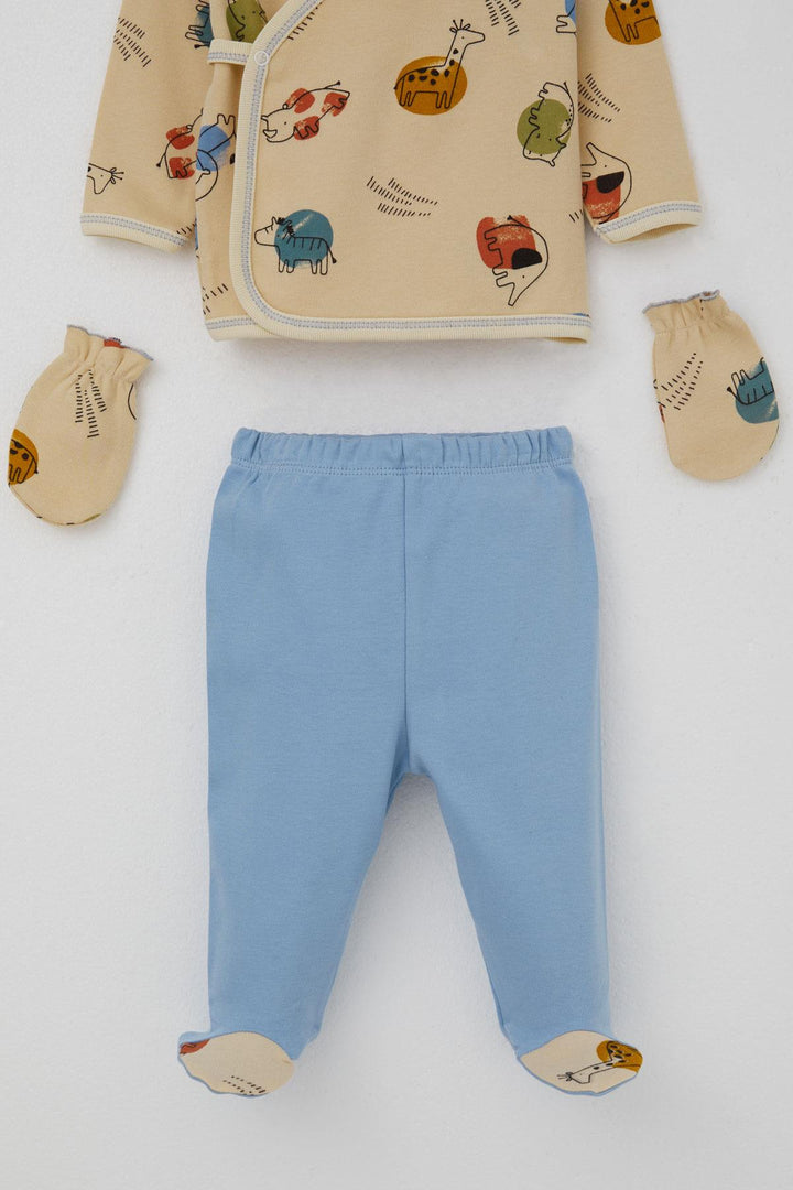 BRE Breeze Baby Boy Hospital Outfit 5-Piece Cute Animals Patterned 0-3 Months, Beige - Zacatecas
