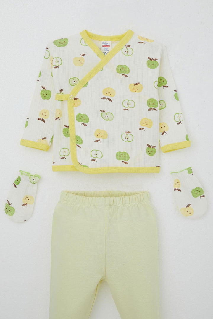 BRE Breeze Baby Boy Hospital Exit 5-Piece Cute Little Apple Patterned 0-3 Months, Ecru - Cartagena