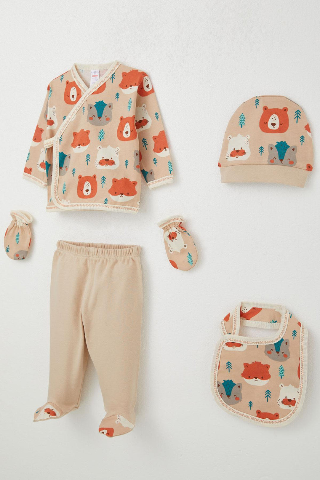 BRE Breeze Baby Boy Hospital Outfit 5-Piece Cute Animals Patterned 0-3 Months, Light Brown - Villeneuve-Saint-Georges