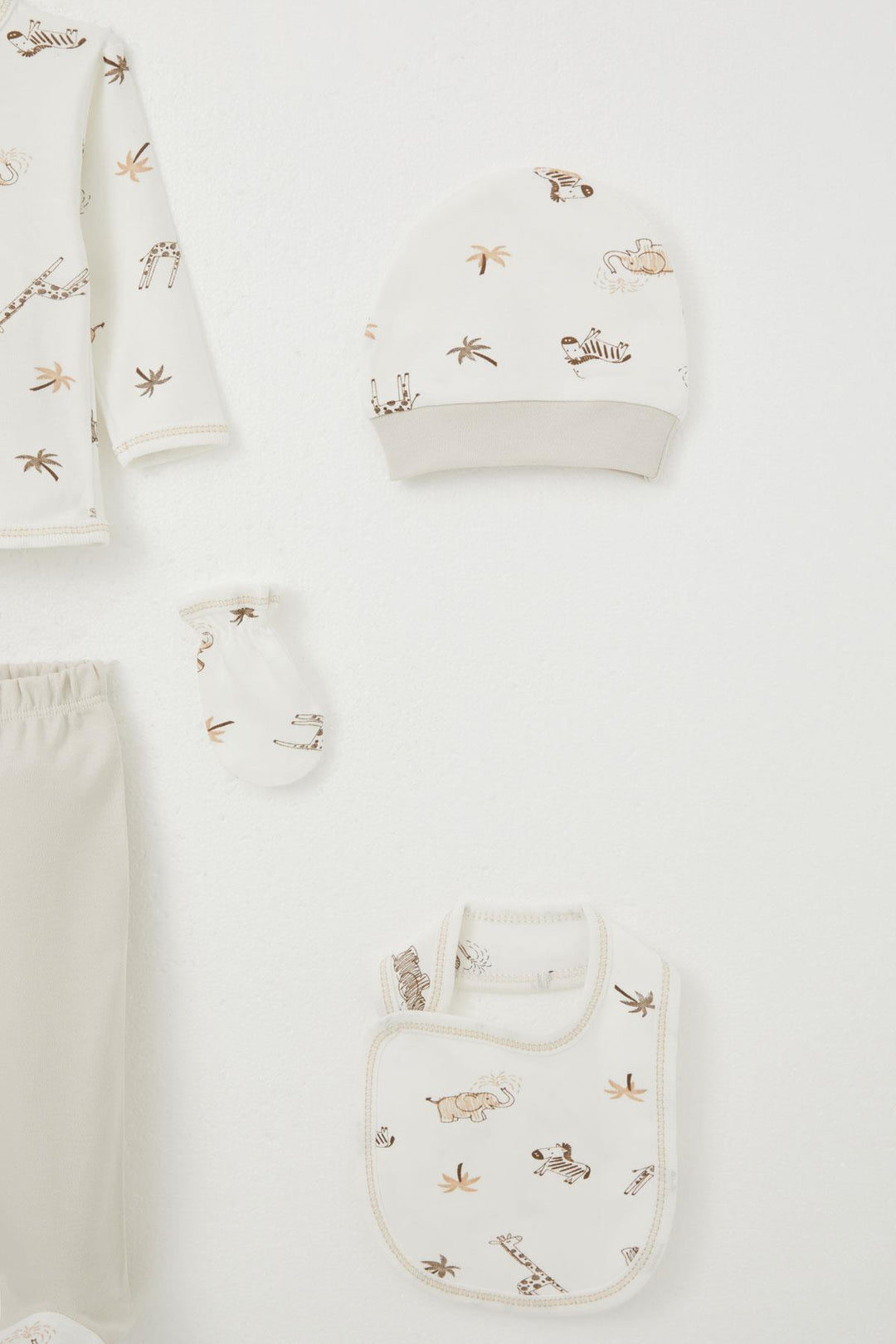BRE Breeze Baby Boy Hospital Outfit 5-Piece Palm Tree Patterned with Cute Animals, 0-3 Months, Ecru - Pasadena