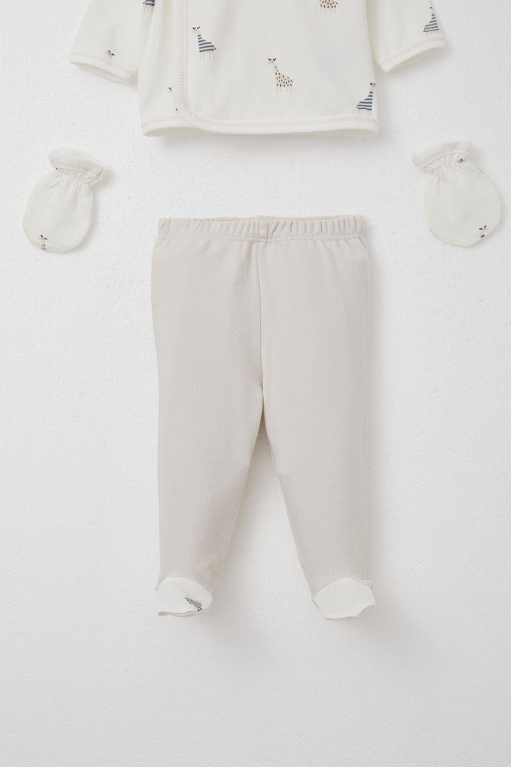 BRE Breeze Baby Boy Hospital Exit 5-Piece Cute Giraffe Patterned 0-3 Months, Ecru - Swindon