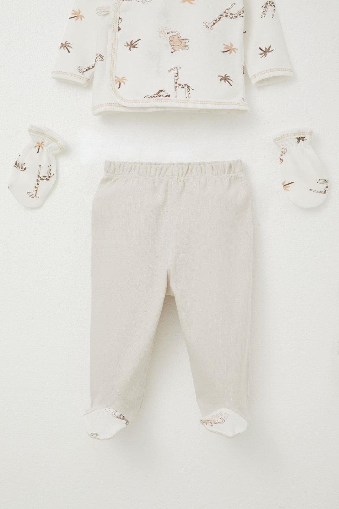BRE Breeze Baby Boy Hospital Outfit 5-Piece Palm Tree Patterned with Cute Animals, 0-3 Months, Ecru - Pasadena