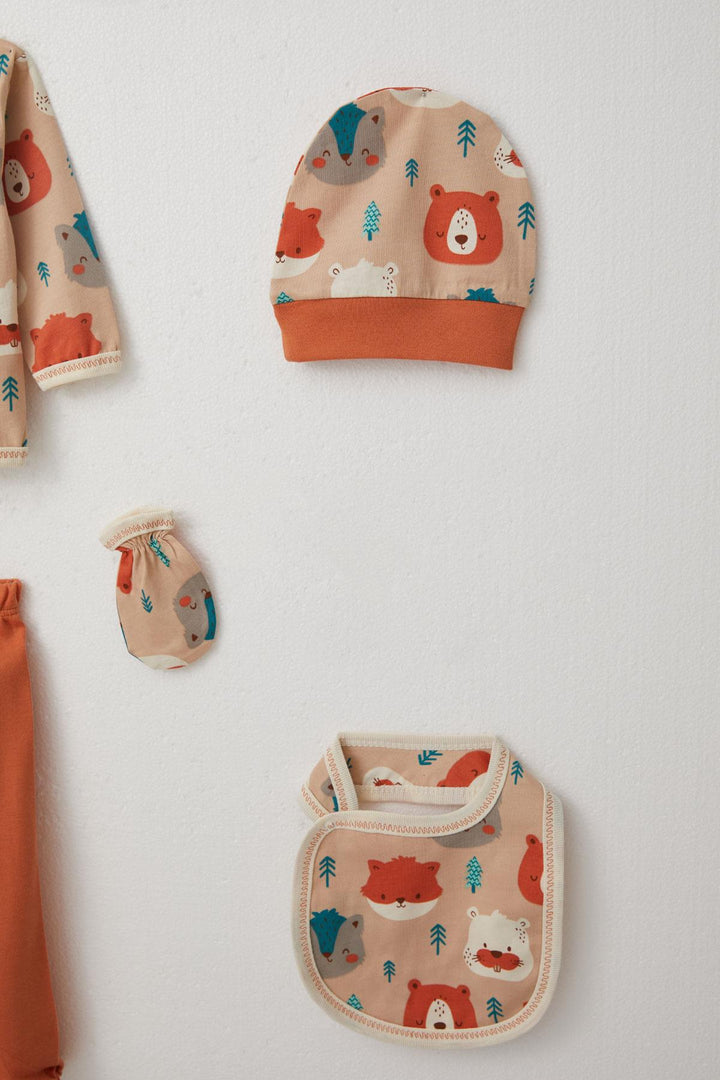 BRE Breeze Baby Boy Hospital Outfit 5-Piece Cute Animals Patterned 0-3 Months, Light Brown - Alexandria