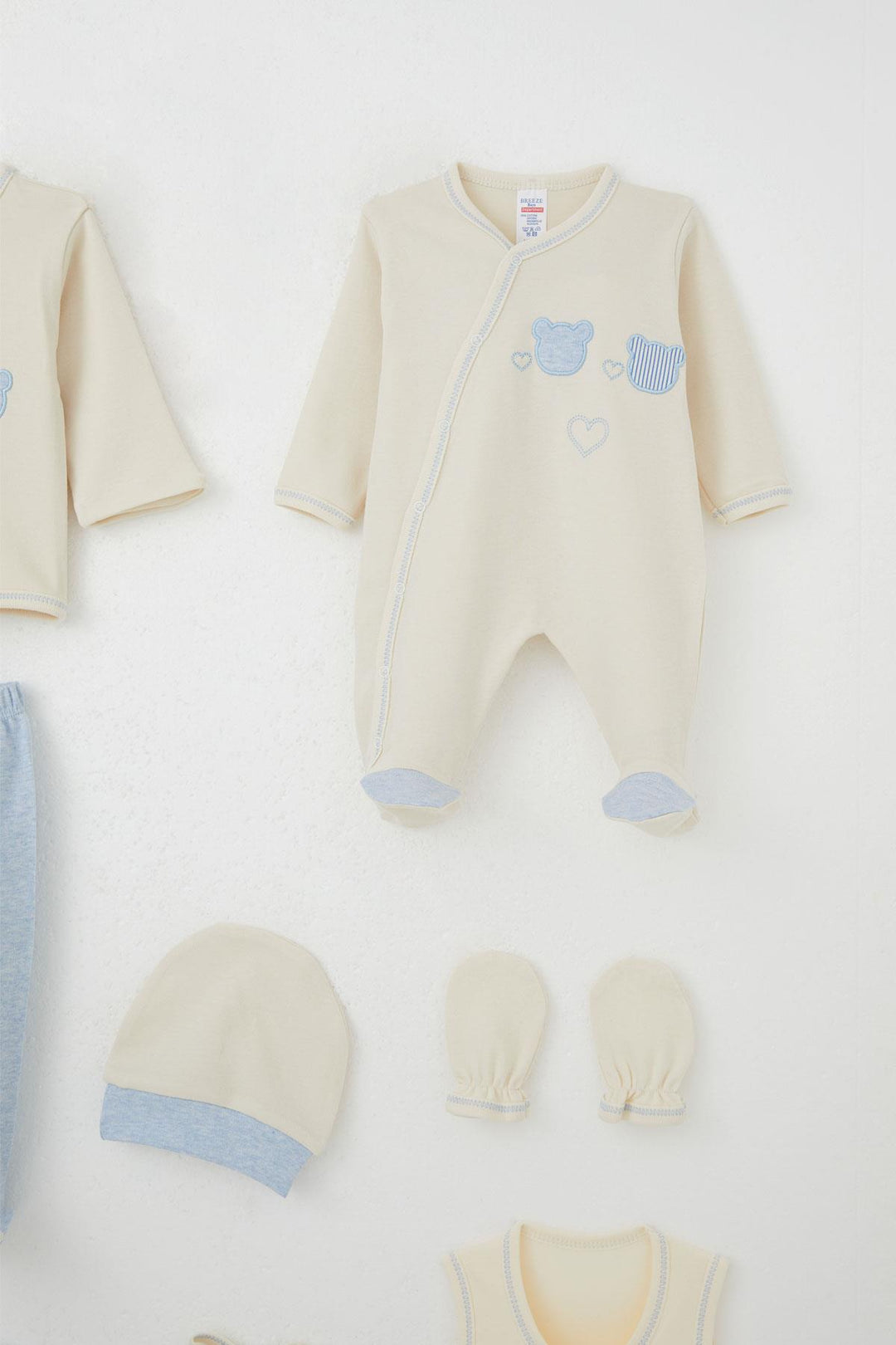 BRE Breeze Baby Boy Hospital Outfit 8 Piece & Heart Embroidered 0-3 Months, Cream - Angoulême