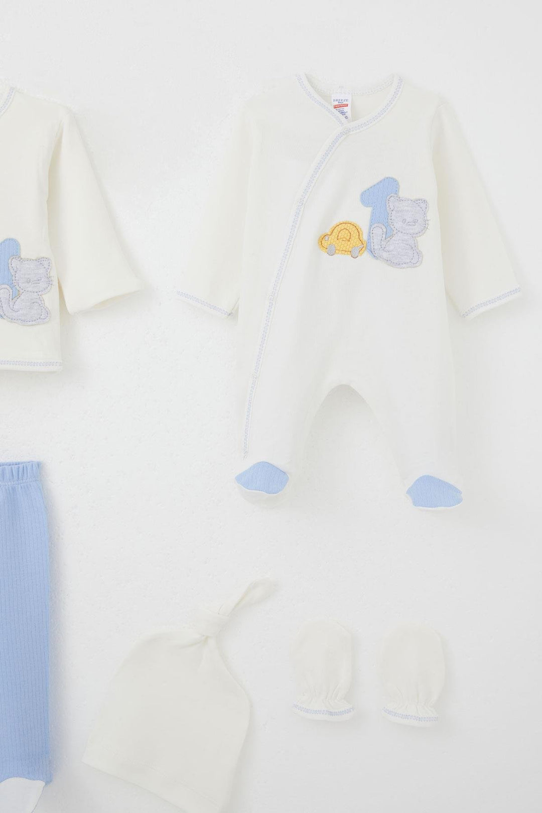 BRE Breeze Baby Boy Hospital Exit 8 Piece Patin Car Adventure 0-3 Months, White - Middletown