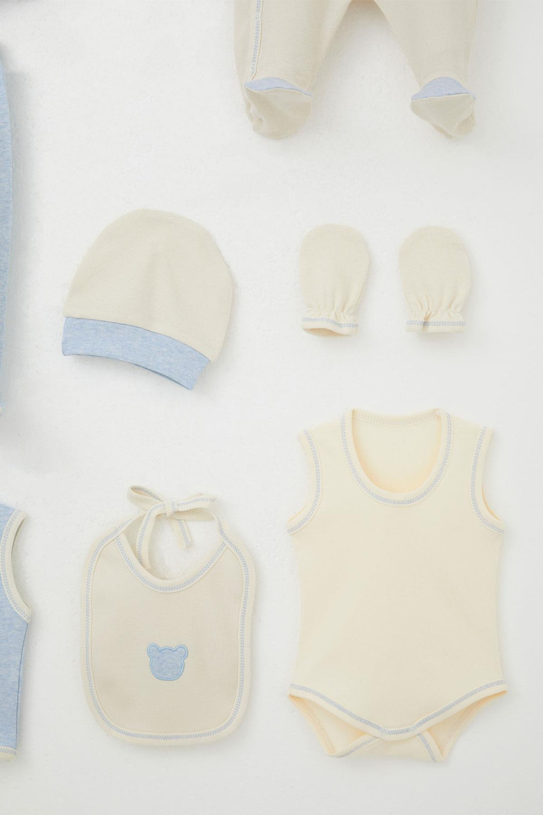 BRE Breeze Baby Boy Hospital Outfit 8 Piece & Heart Embroidered 0-3 Months, Cream - Angoulême