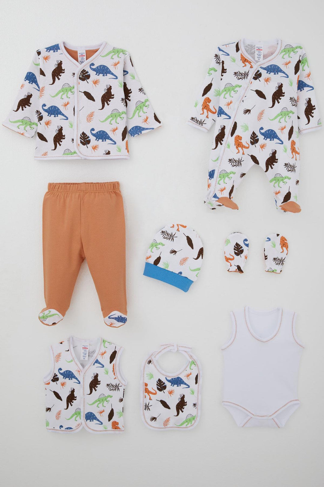BRE Breeze Baby Boy Hospital Outfit 8 Piece Dinosaur Kingdom 0-3 Months, White - Dornbirn