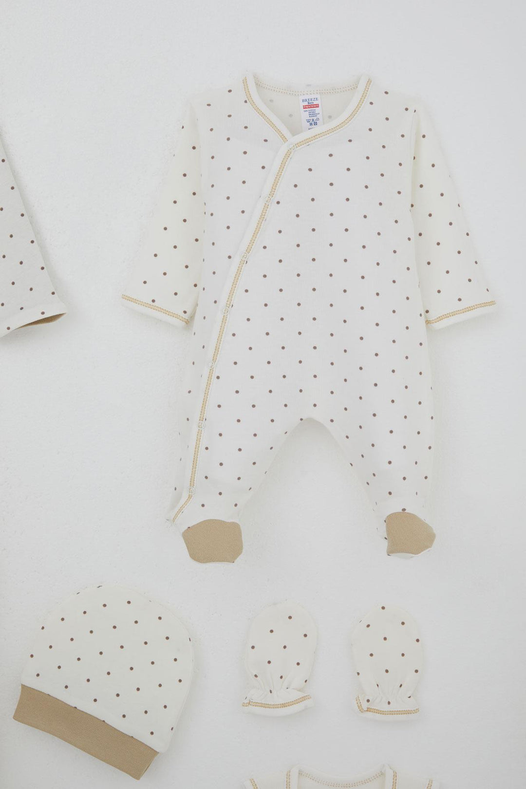 BRE Breeze Baby Boy Hospital Outfit 8 Piece Polka Dot Patterned 0-3 Months, Ecru - Neuss