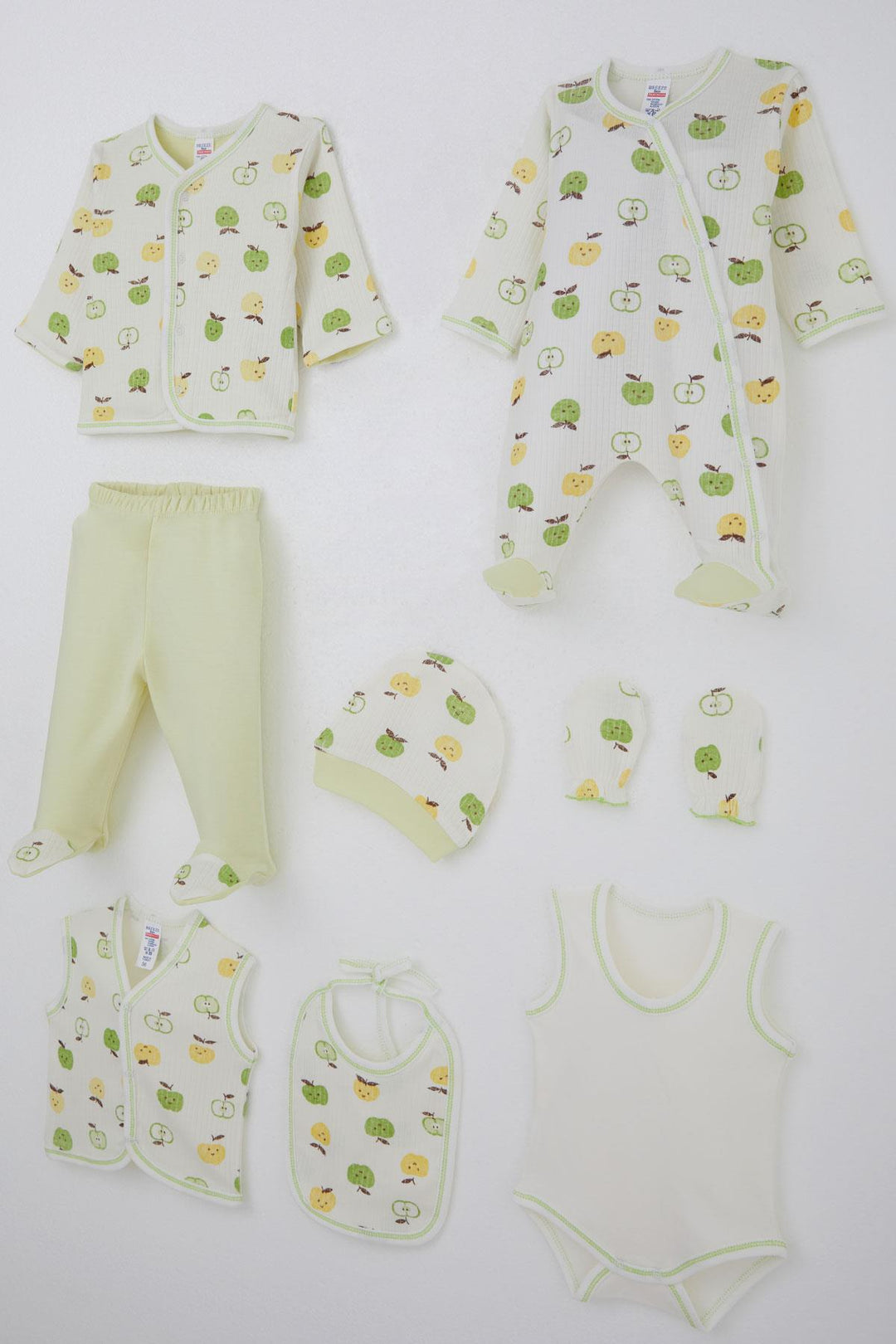 BRE Breeze Baby Boy Hospital Outfit 8 Pieces Cute Little Apple Patterned 0-3 Months, Ecru - Murfreesboro