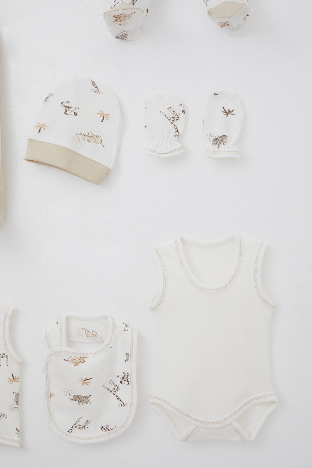 BRE Breeze Baby Boy Hospital Outfit 8 Pieces Palm Tree Patterned Cute Animals 0-3 Months, Ecru - Catonsville