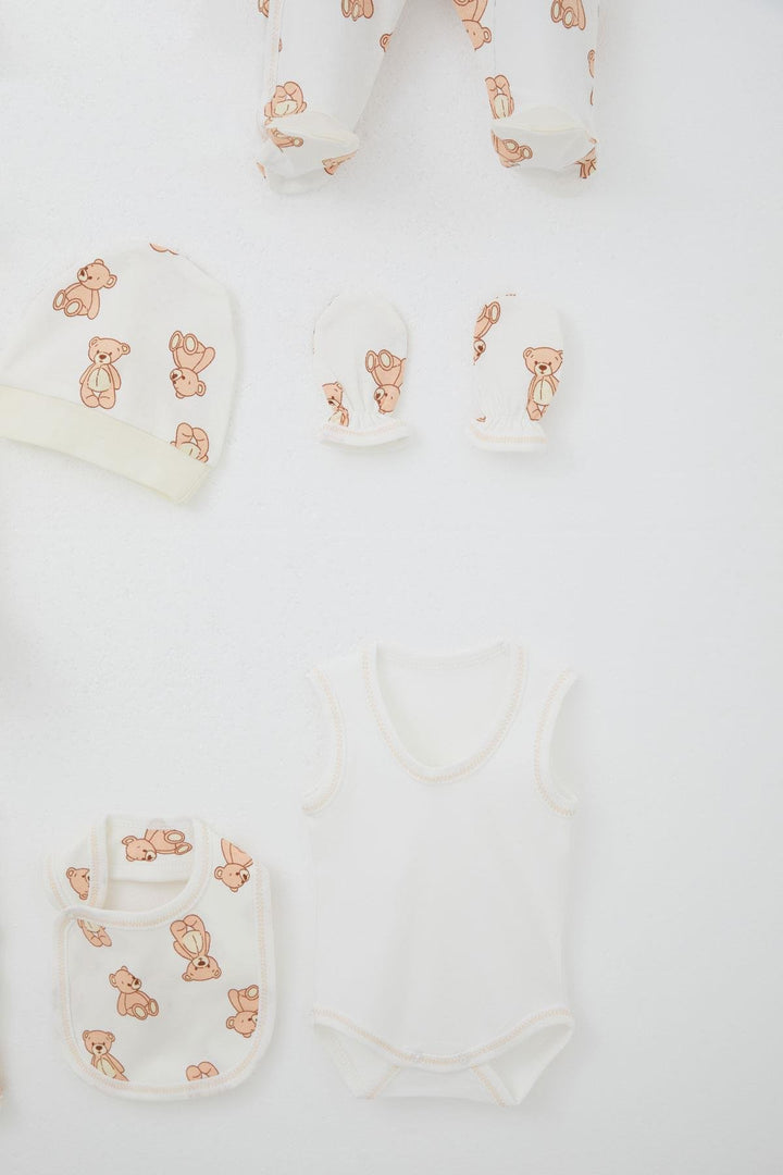 BRE Breeze Baby Boy Hospital Outfit 8 Piece Toy Bear Patterned 0-3 Months, White - Desio