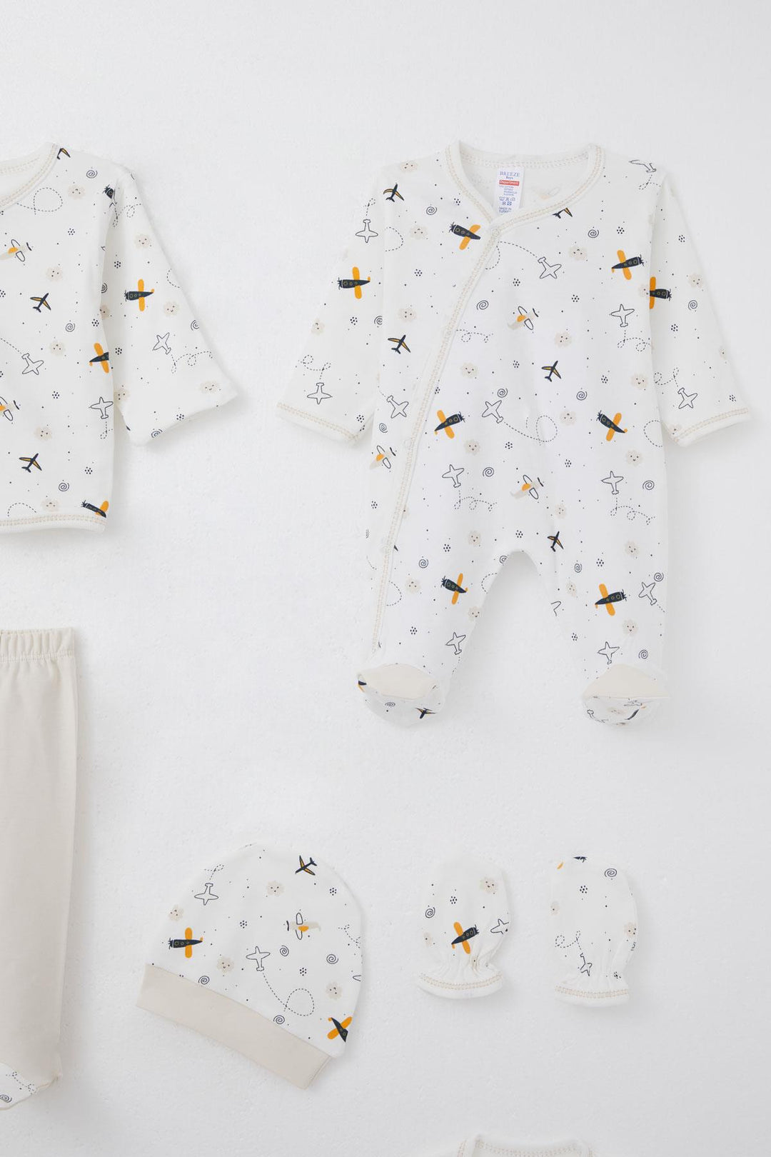 BRE Breeze Baby Boy Hospital Outfit 8 Piece Sky Explorer 0-3 Months, Ecru - Oakland