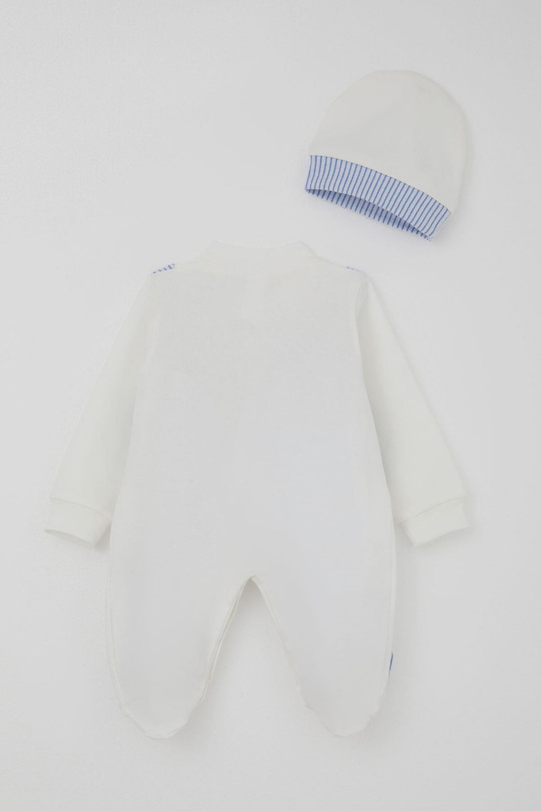 BRE Breeze Baby Boy Footed Romper with Fixed Bow Tie Vest 0-6 Months, White - Ciudad Acuña