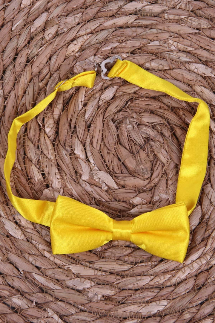 BRE Breeze Boys' Bow Tie Standard, Yellow - Mankato