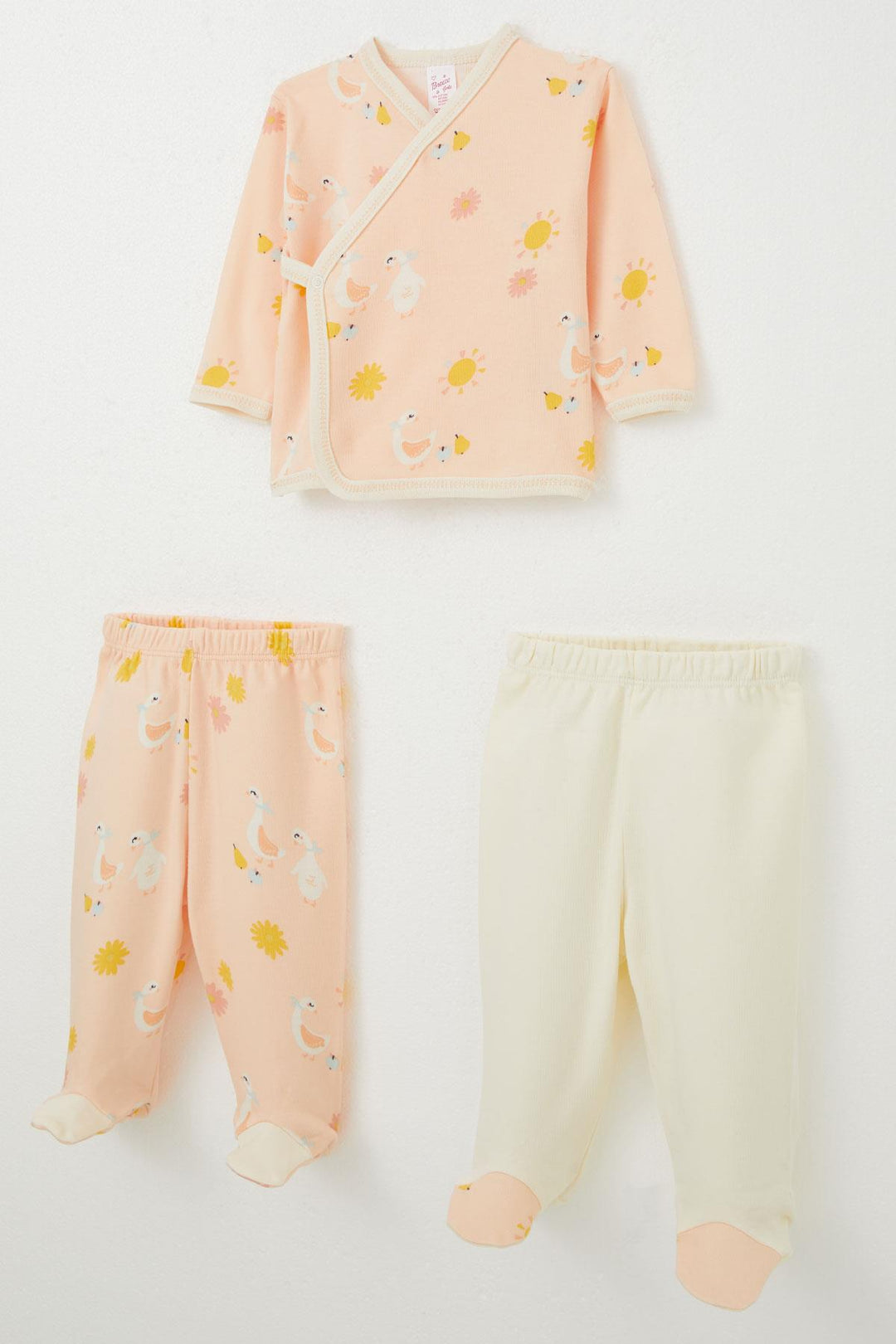 BRE Breeze Baby Girl Hospital Outfit 3-Piece Cute Duck Patterned 0-4 Months, Salmon - Forlì