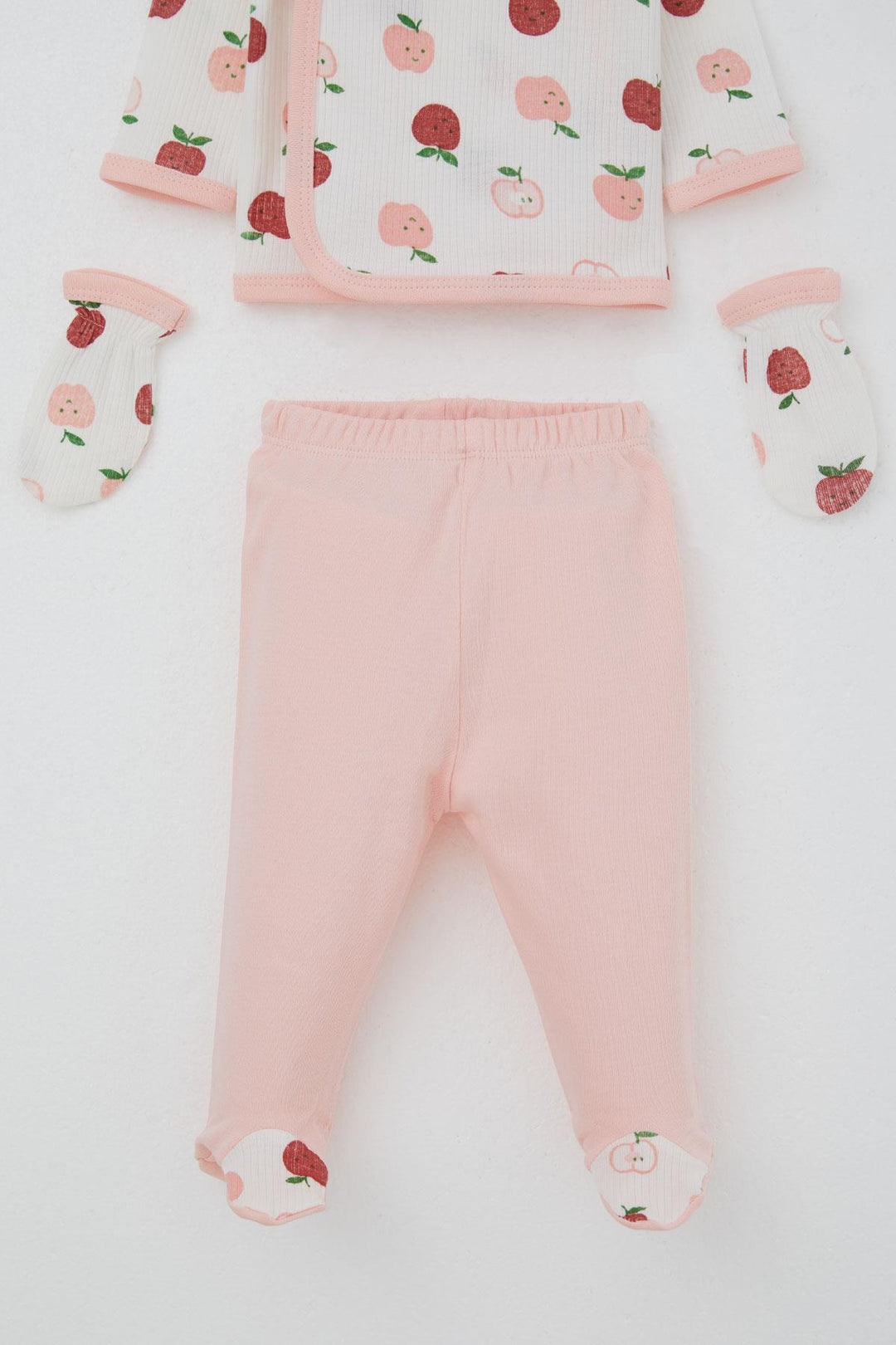 BRE Breeze Baby Girl Hospital Outfit 5 Piece Cute Little Apple Patterned 0-3 Months, Ecru - Segovia