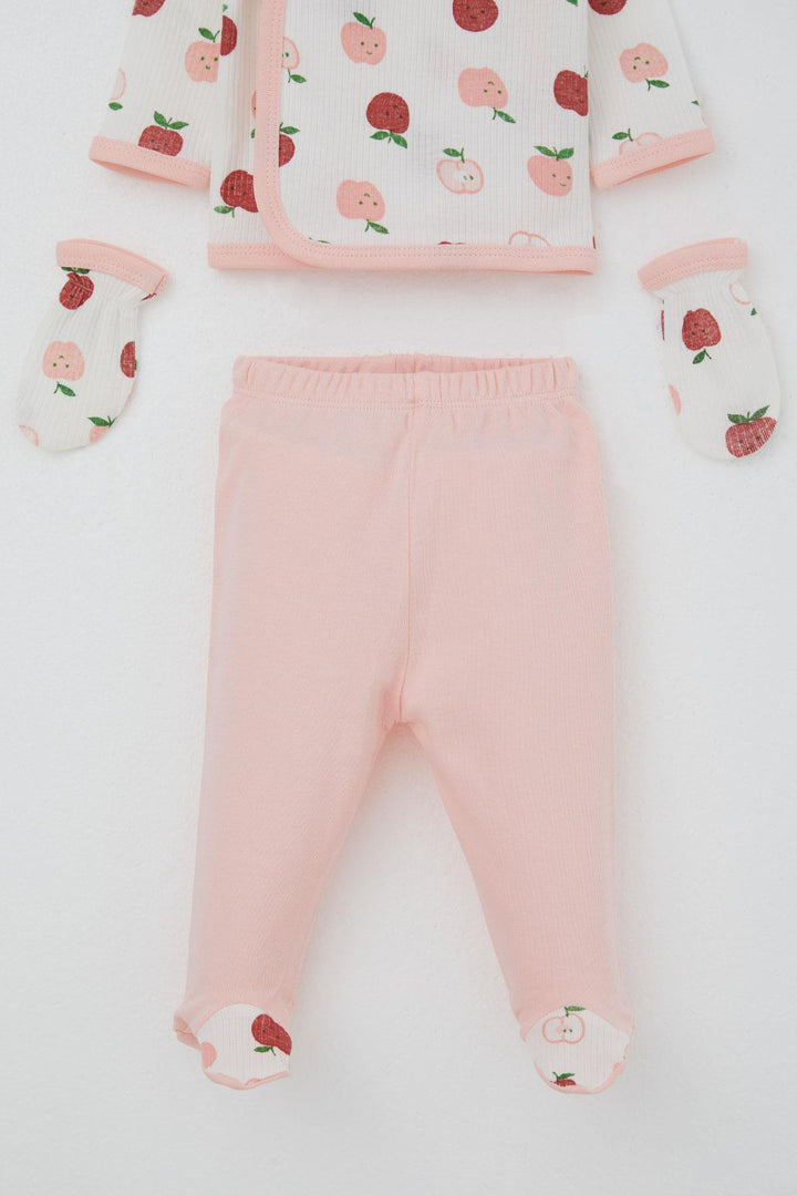 BRE Breeze Baby Girl Hospital Outfit 5 Piece Cute Little Apple Patterned 0-3 Months, Ecru - Segovia