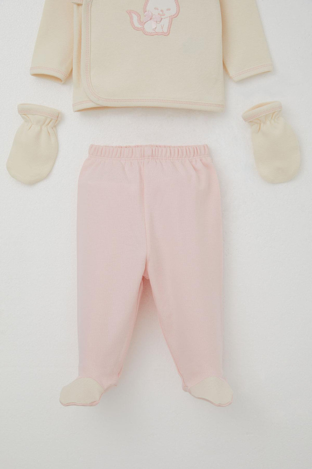 BRE Breeze Baby Girl Hospital Outfit 5 Piece Cute Cat Embroidered Bow 0-3 Months, Cream - Waterloo