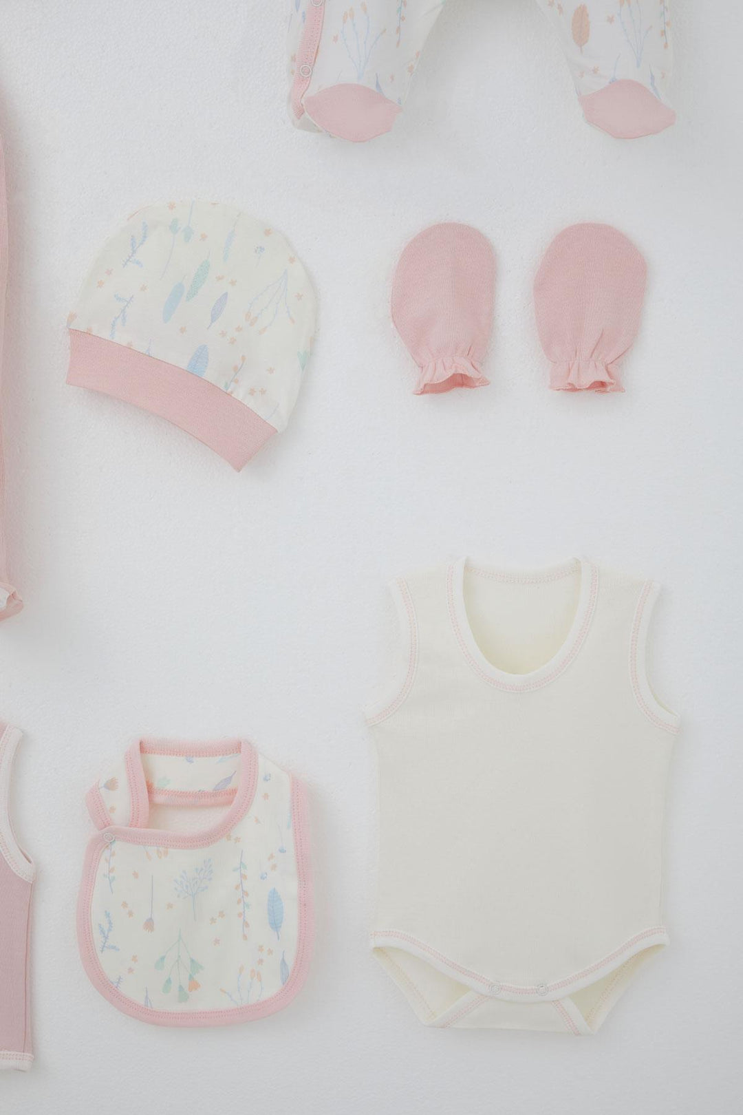 BRE Breeze Baby Girl Hospital Outfit 8 Piece Spring Themed Flower Patterned 0-3 Months, Ecru - King’s Lynn