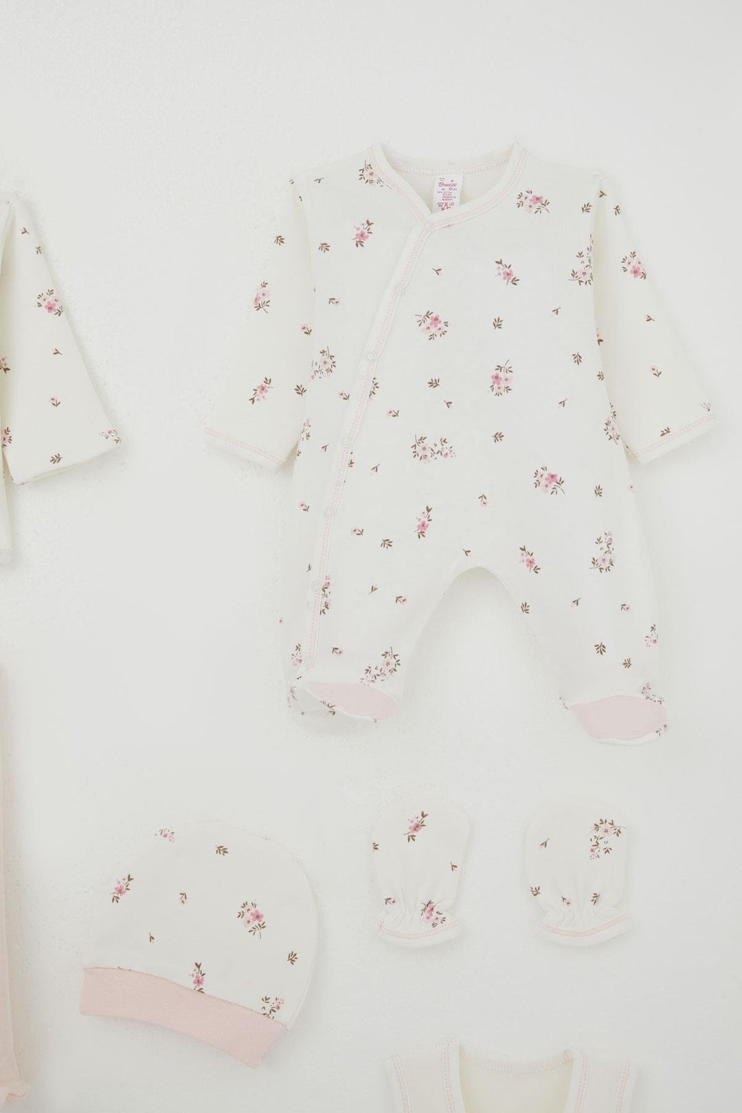 BRE Breeze Baby Girl Hospital Outfit 8 Piece Flower Patterned 0-3 Months, Ecru - Brick