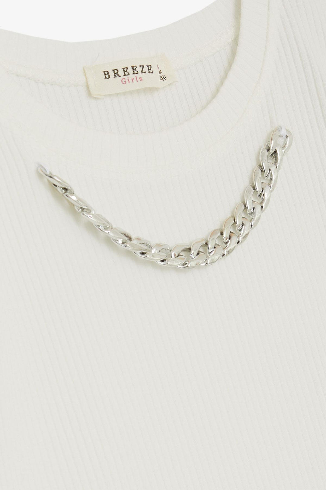BRE Breeze Girl Child Crop T-Shirt with Chain Accessory, 96 Years, Ecru - Shawinigan