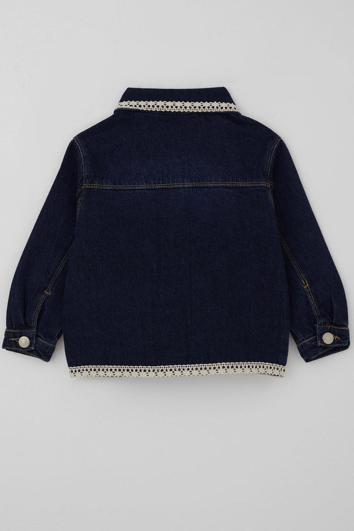BRE Breeze Kız Çocuk Jean Ceket Yaka & Alt Kısmı Güpür Cep Kapak Detaylı 3-7 Yaş, Koyu Mavi - Conroe