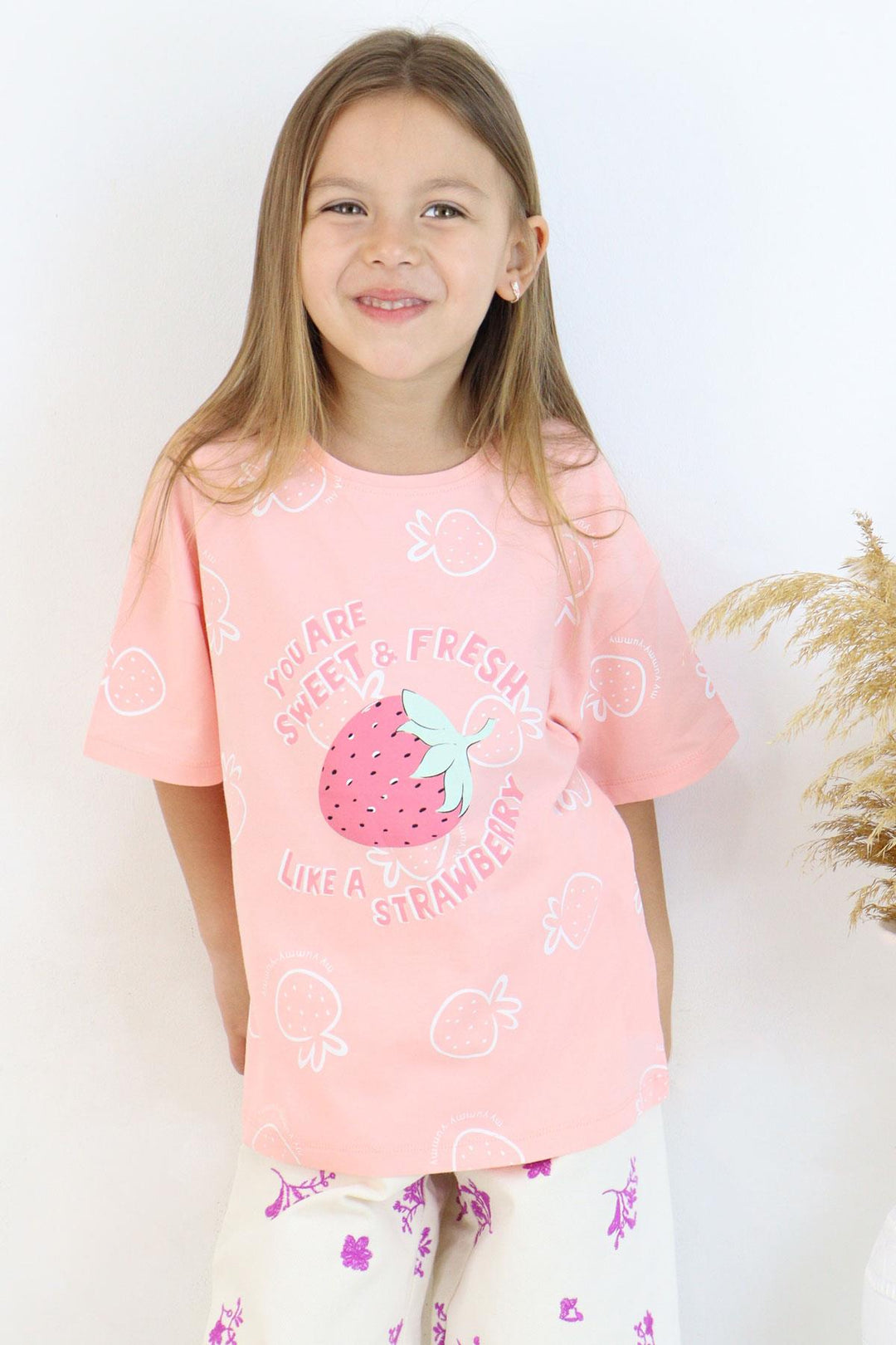 BRE Breeze Girl's T-shirt Crop Strawberry & Text Printed 62 Years, Salmon - San Marcos