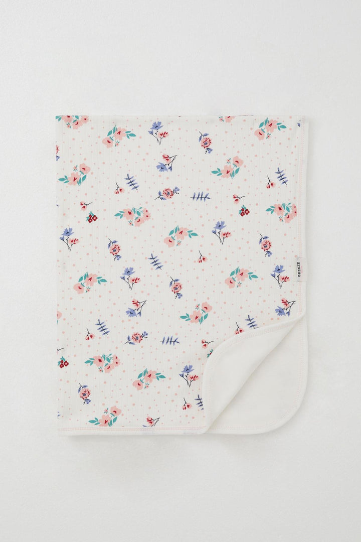 BRE Breeze Newborn Baby Blanket with Flower Pattern Polka Dot Detail Standard, Ecru - Uman