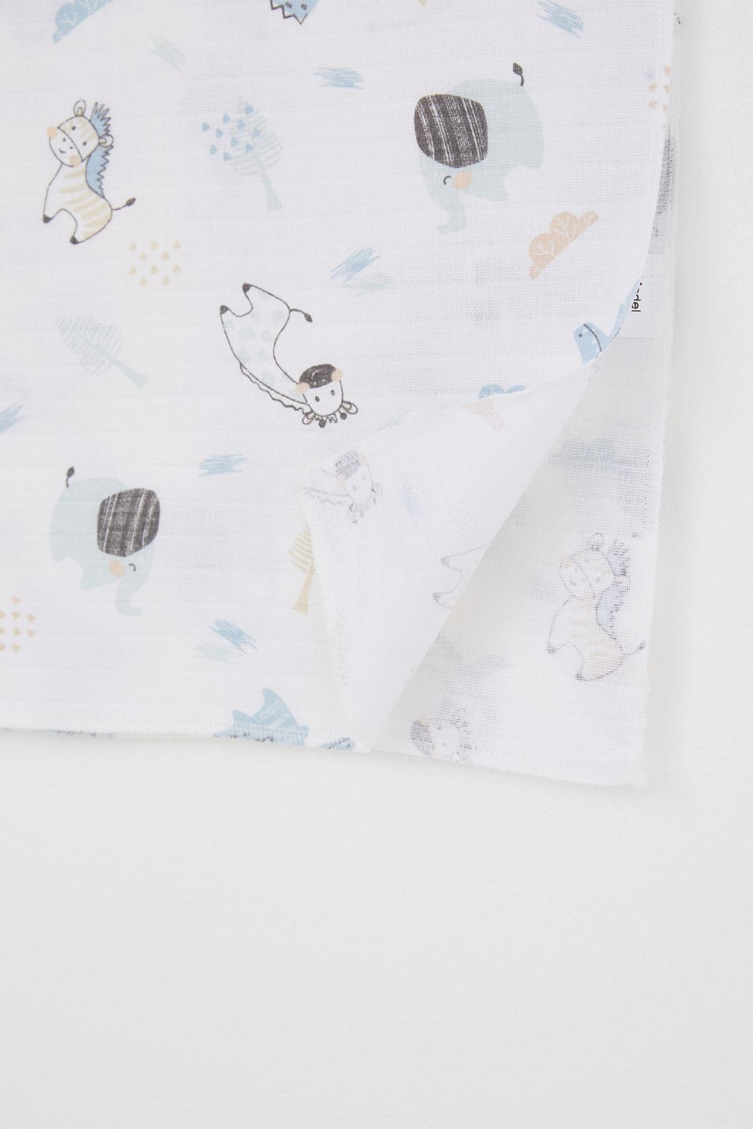BRE Breeze Newborn Baby Muslin Blanket Cute Animal Pattern Standard, White - Mount Pleasant