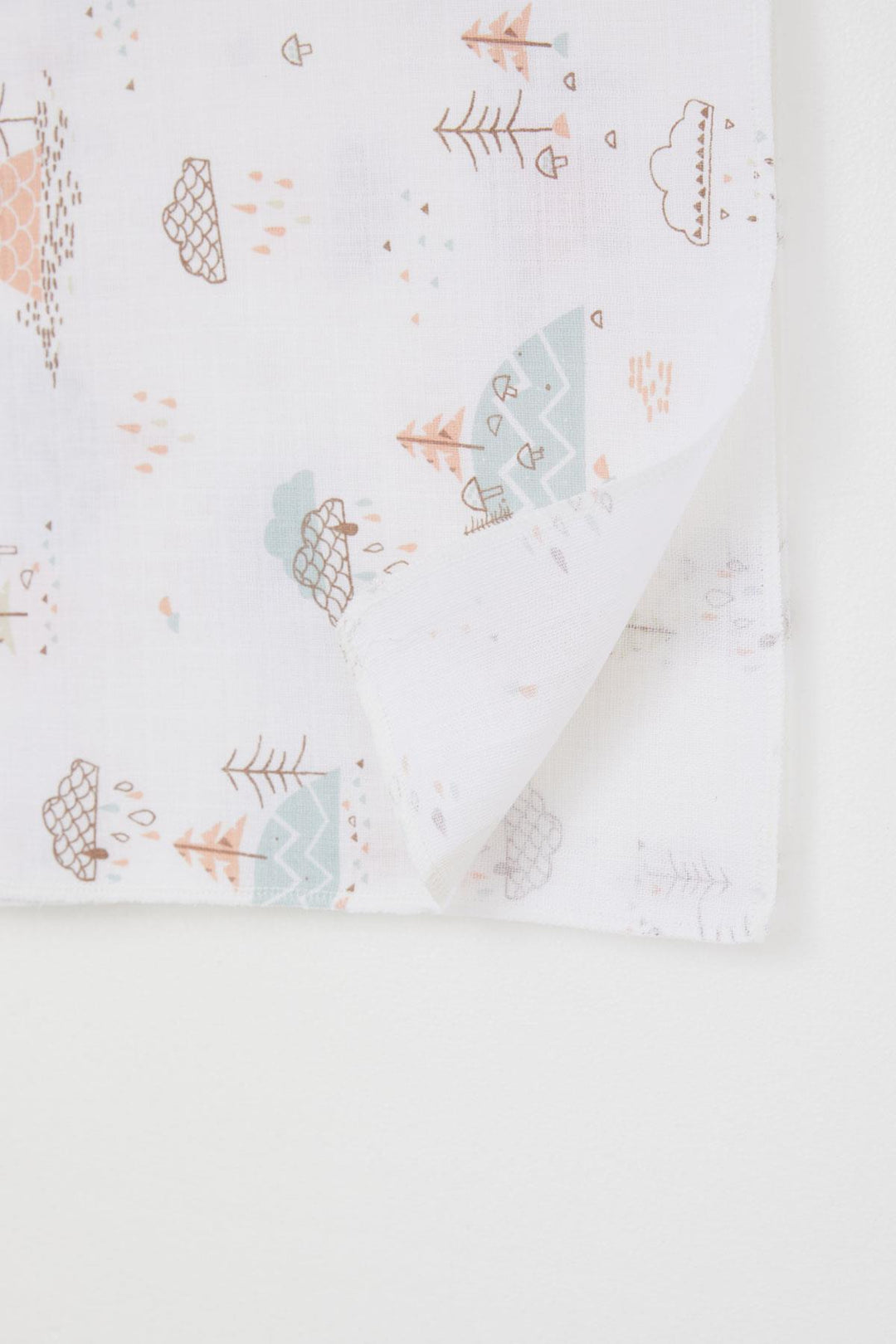 BRE Breeze Newborn Baby Muslin Blanket Spring Themed Cloud Pattern Standard, Ecru - Cannes