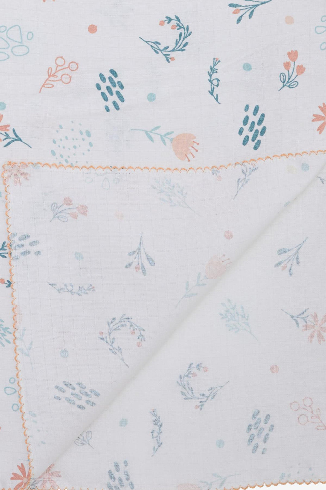 BRE Breeze Newborn Baby Muslin Blanket Spring Themed with Flower Pattern Ecru - Cheektowaga
