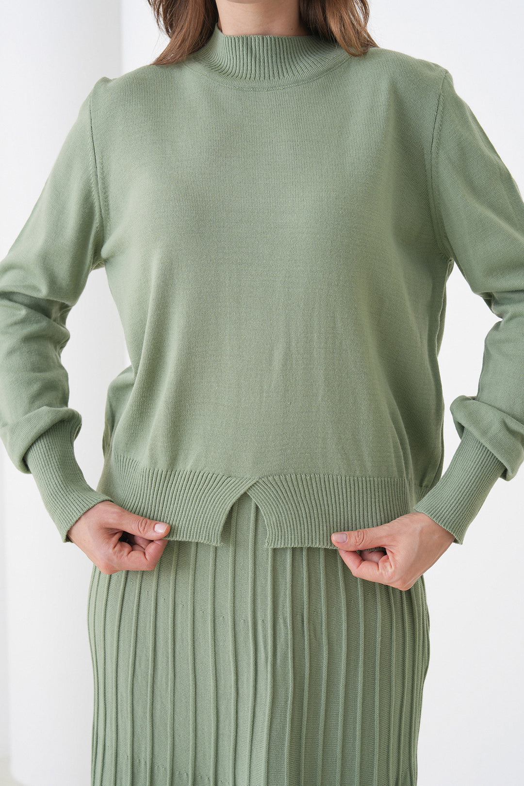 Unripe Green Half Fisherman Collar Sweater and Midi Length Pleated Skirt Set BCHPK-251253 - Düren