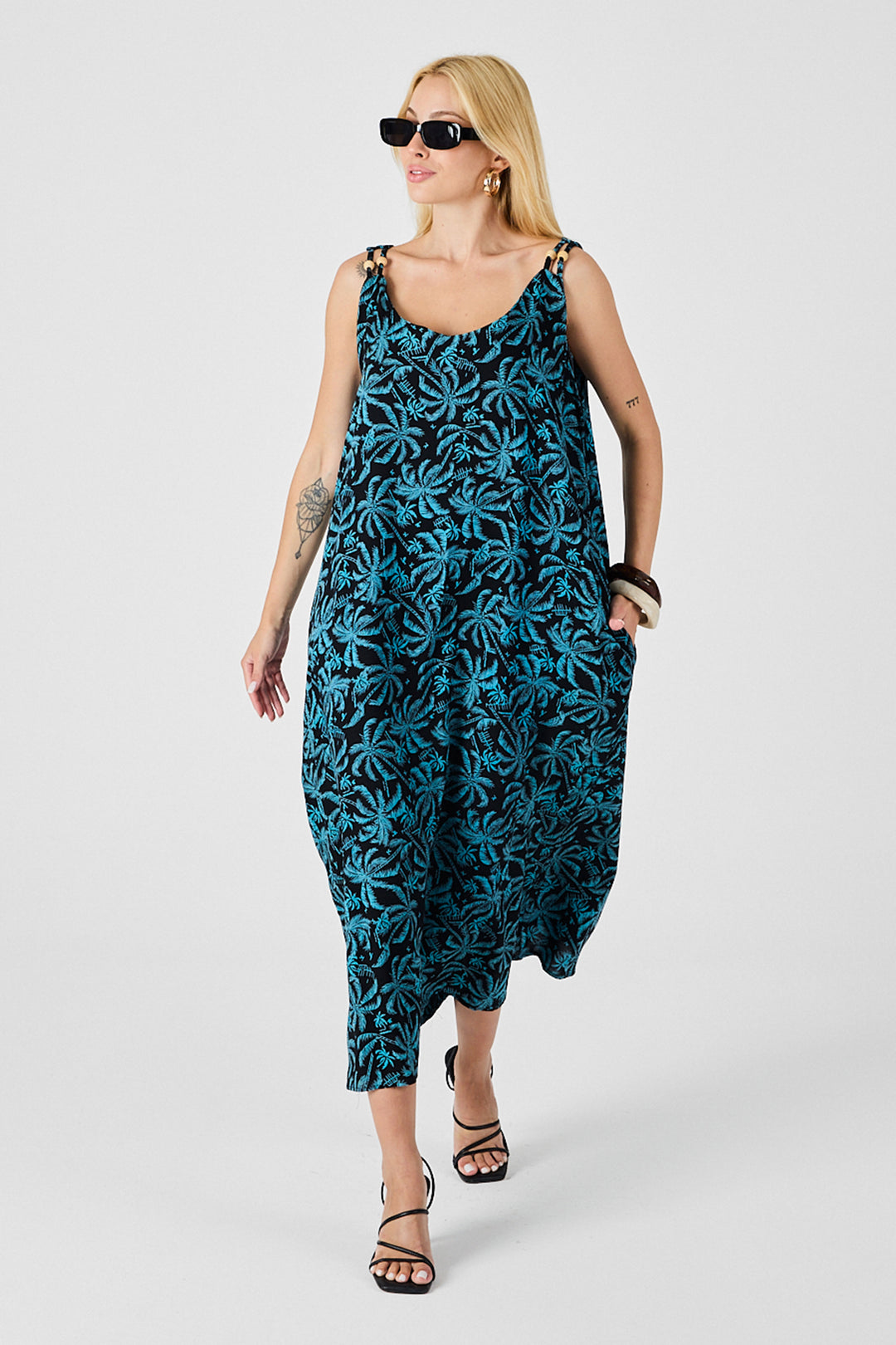 Glass Bead Detailed Strappy Loose Dress with Double Pockets BCVL-254027 - Yuzhnoukrainsk
