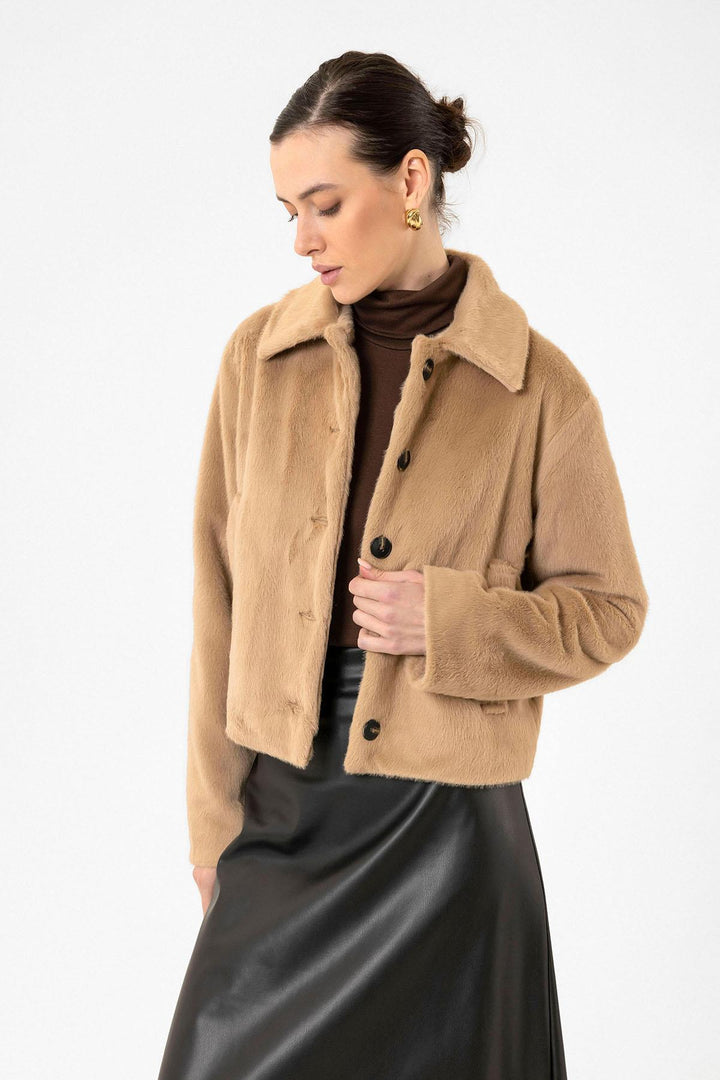 ANT Antioch Camel Women's Faux Fur Crop Jacket - Kaneohe