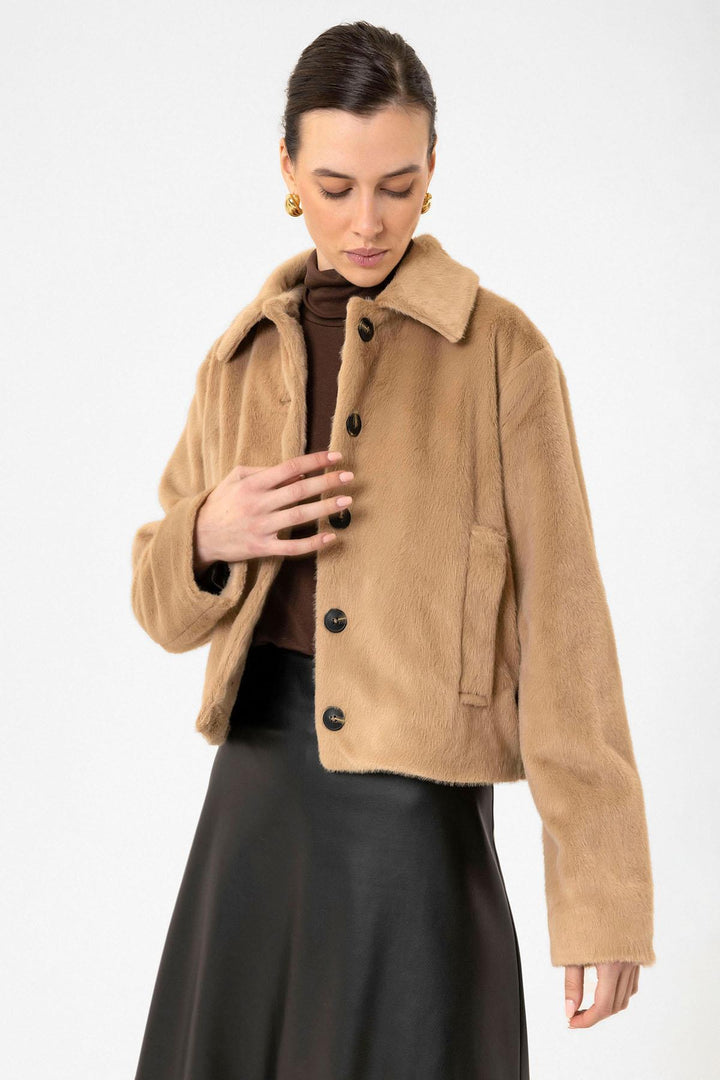 ANT Antioch Camel Women's Faux Fur Crop Jacket - Kaneohe
