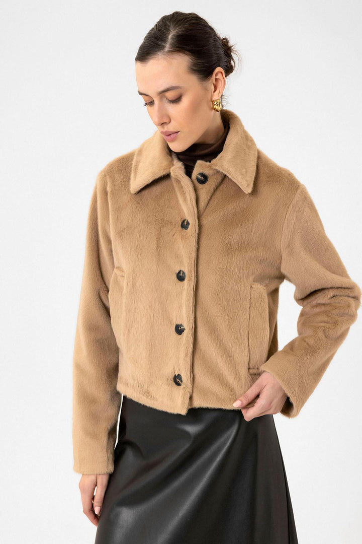 ANT Antioch Camel Women's Faux Fur Crop Jacket - Kaneohe