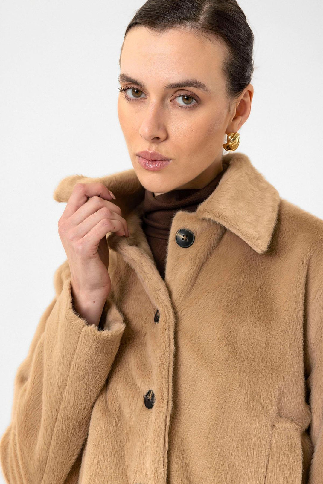 ANT Antioch Camel Women's Faux Fur Crop Jacket - Kaneohe