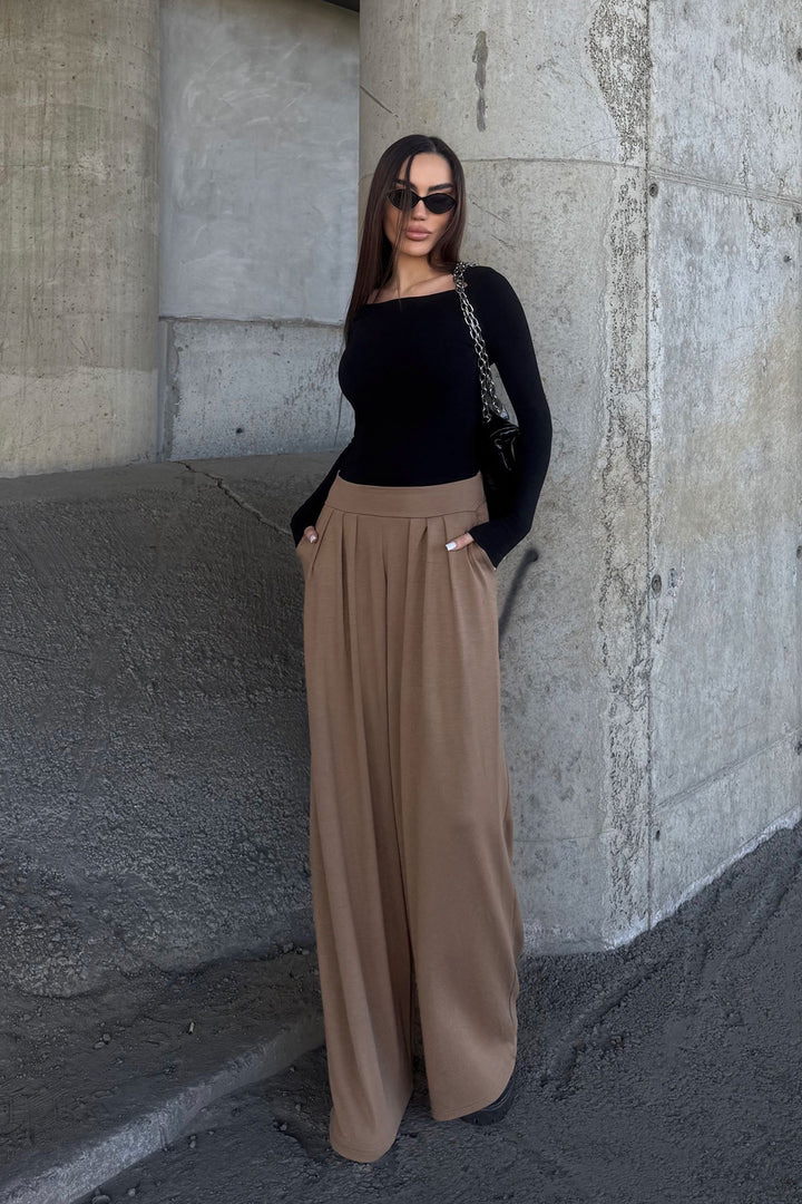 Camel Pile Detailed Spanish Ultra Soft Fabric Trousers BCDF-25P0002 - Argenteuil