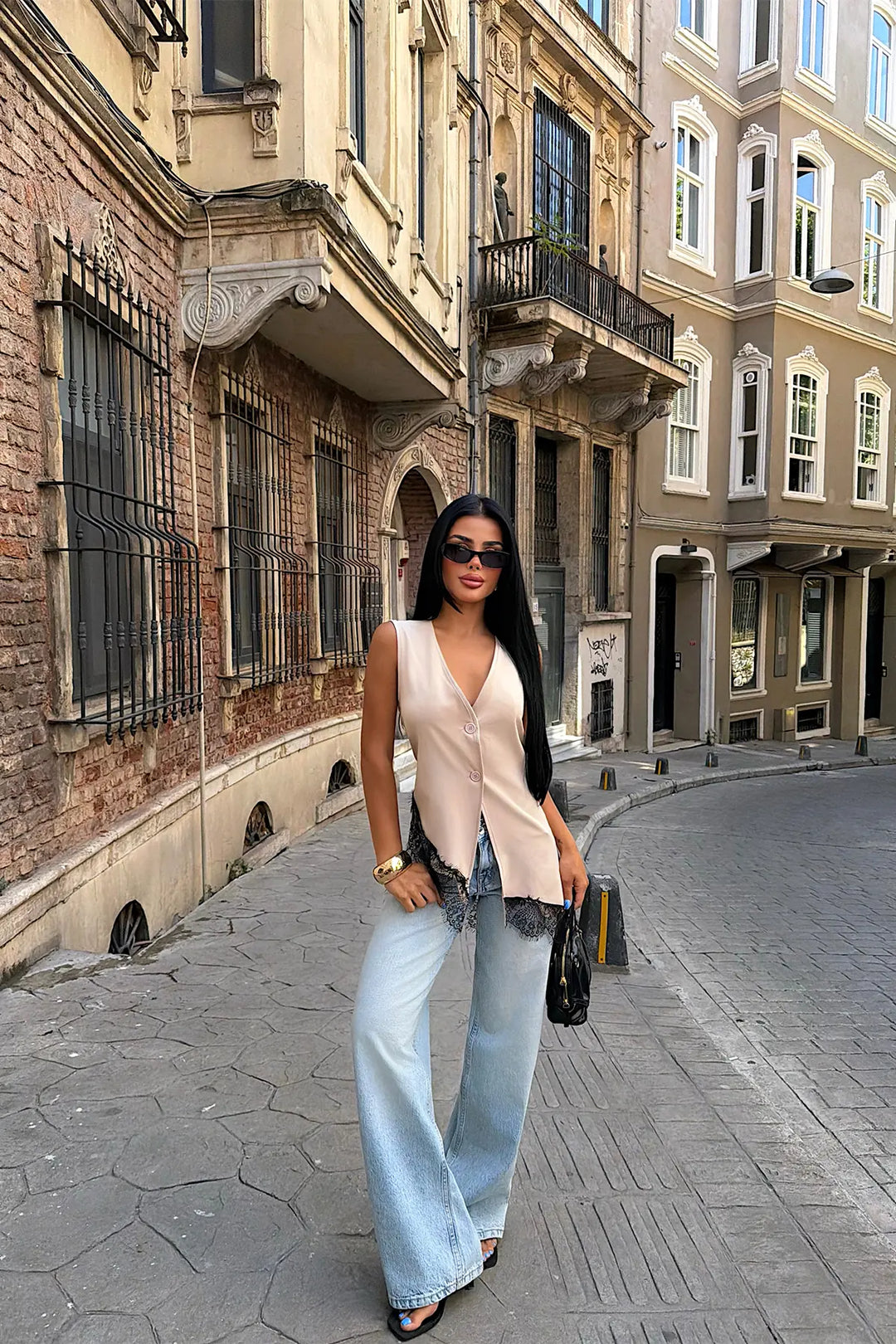 EYY Women Cream Lace Detail Vest - Calgary