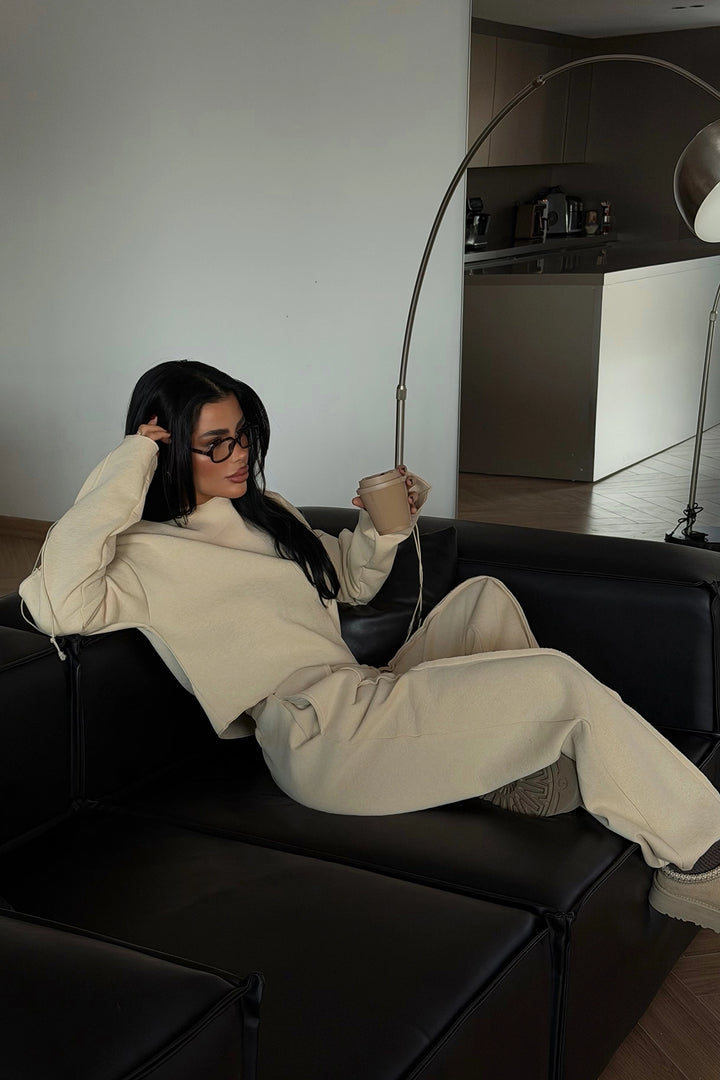 EYY Women Cream Sewing Detail Set - Southend