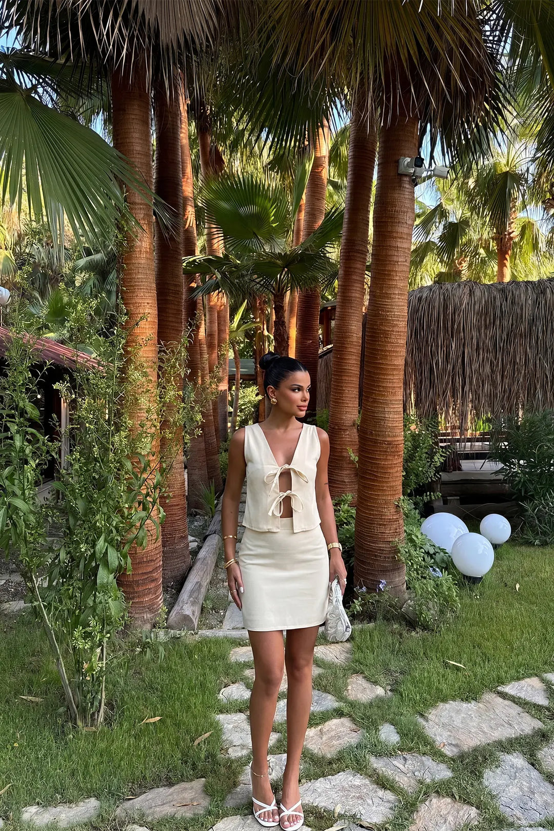EYY Women Cream Skirt Set - Waldorf